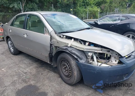 2005 Honda Accord 2.4 Dx z USA, uszkodzony, nr VIN 1HGCM56125A128967